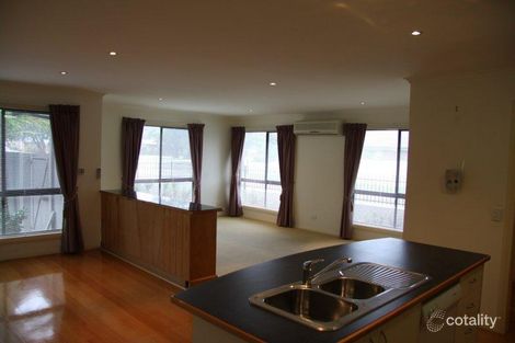 16 Palmers Rd, Lakes Entrance, VIC 3909