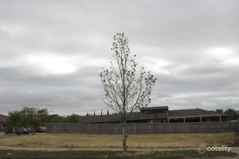 40 Royal Cres, Hillside, VIC 3037