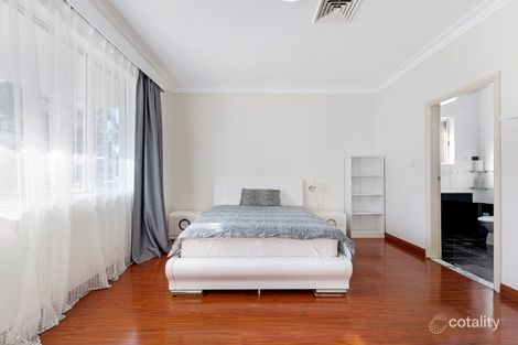 Property photo of 9 Clarendon Road Peakhurst NSW 2210