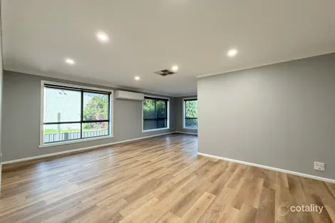 Property photo of 2 Lotus Place Parkes NSW 2870