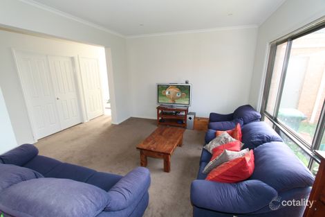 Property photo of 19 Celendine Place Hillside VIC 3037