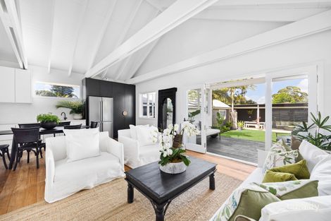 Property photo of 11 Nareen Parade North Narrabeen NSW 2101