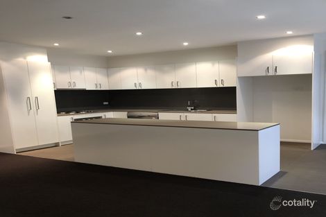 Property photo of 1/4 Vangelica Way South Morang VIC 3752