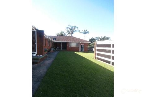 Property photo of 4/10 Pine Crescent Coniston NSW 2500