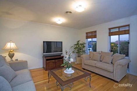 Property photo of 10 Hume Drive Sydenham VIC 3037