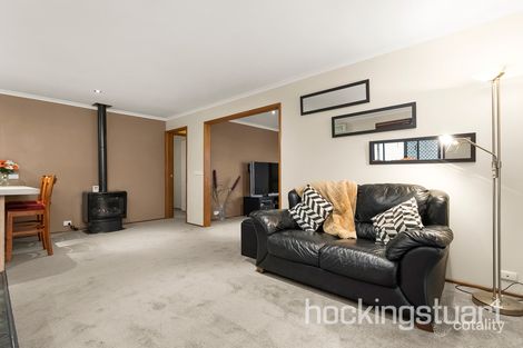 Property photo of 8 Bemboka Court Werribee VIC 3030