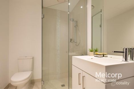 Property photo of 3301/9 Power Street Southbank VIC 3006