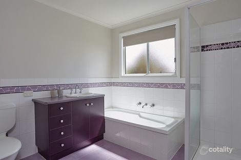 Property photo of 33 Towers Street Flora Hill VIC 3550