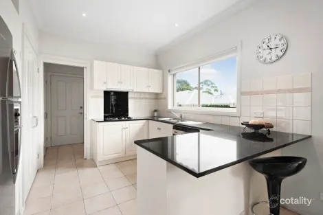 Property photo of 2/31 The Avenue McCrae VIC 3938