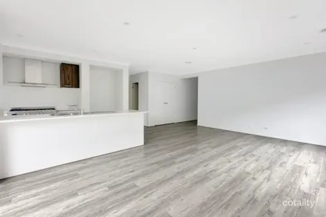 Property photo of 19 Brossard Road Mickleham VIC 3064