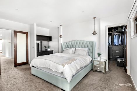 Property photo of 11 Samara Road Burnside VIC 3023