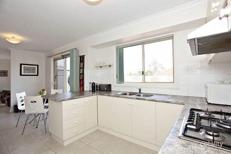 Property photo of 2/2 Heroic Court Mill Park VIC 3082