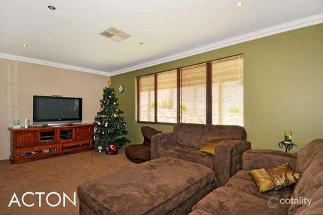 Property photo of 9 Firestone Place Meadow Springs WA 6210
