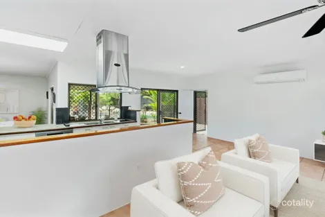 Property photo of 13 Ilse Close Clifton Beach QLD 4879