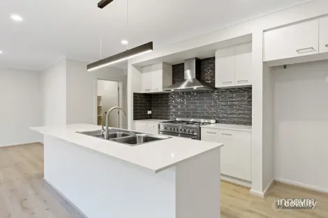 Property photo of 34 Elite Crescent Narangba QLD 4504