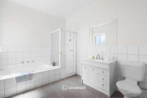 Property photo of 2 Poole Street McCrae VIC 3938