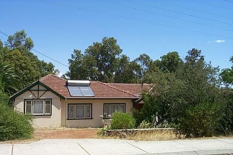 75 Glyde Rd, Lesmurdie, WA 6076