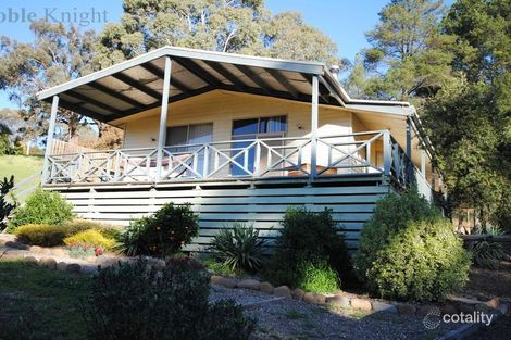 Property photo of 20 Valley Fair Rise Macs Cove VIC 3723