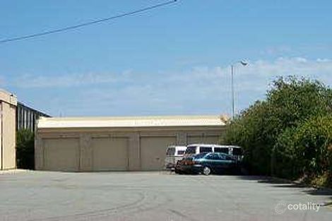 25 Chester Pass Rd, Orana, WA 6330