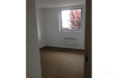 1/50 Eucalyptus Dr, Maidstone, VIC 3012