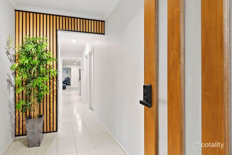 Property photo of 14 Warrego Circuit Sandhurst VIC 3977