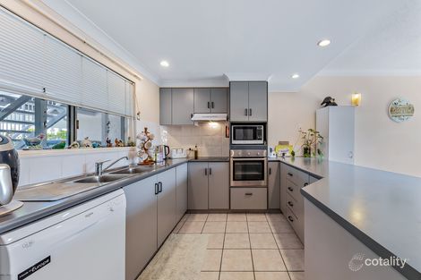 Property photo of 9/24 Pandanus Drive Cannonvale QLD 4802