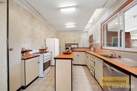 Property photo of 4 Tamarix Crescent Banksia NSW 2216