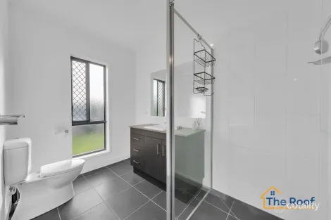 Property photo of 18 Corella Road Armstrong Creek VIC 3217