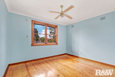 Property photo of 40 Kurama Crescent Whalan NSW 2770