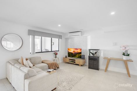 Property photo of 41/1 Glenariff Boulevard Canning Vale WA 6155