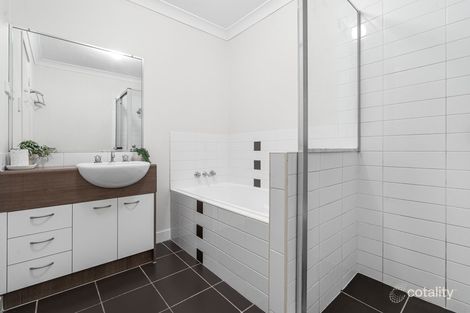 Property photo of 10/83 Dibar Street Wynnum QLD 4178