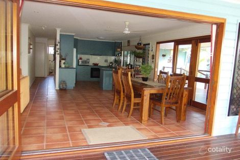 Property photo of 7 Seaside Place Blacks Beach QLD 4740