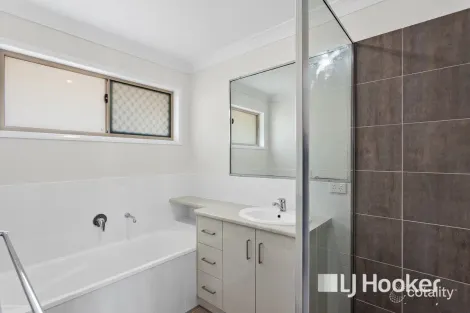 Property photo of 8A Forest Avenue Glenore Grove QLD 4342
