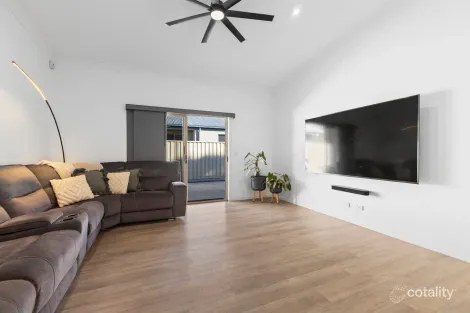Property photo of 8 Blackall Road Murrumba Downs QLD 4503