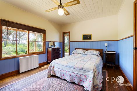 Property photo of 23 Boundary Road Maldon VIC 3463