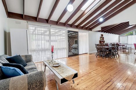 Property photo of 16 Metropolitan Avenue Craigieburn VIC 3064