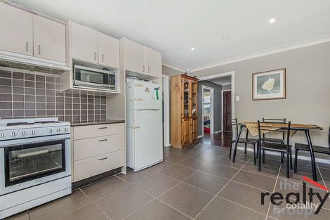 Property photo of 26 Evergreen Avenue Bradbury NSW 2560