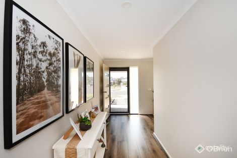 Property photo of 16 Angophora Street Lucknow VIC 3875