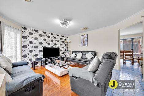 Property photo of 3 De Garis Lane Roxburgh Park VIC 3064