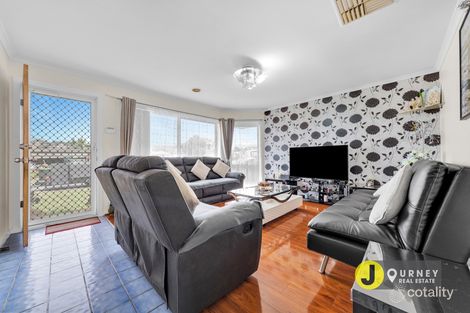 Property photo of 3 De Garis Lane Roxburgh Park VIC 3064