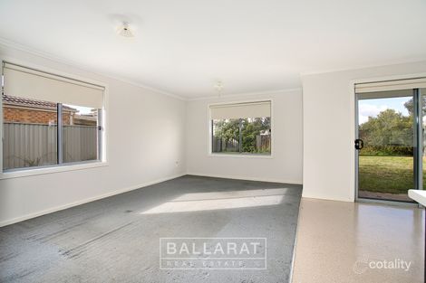 Property photo of 11 Macquarie Close Delacombe VIC 3356