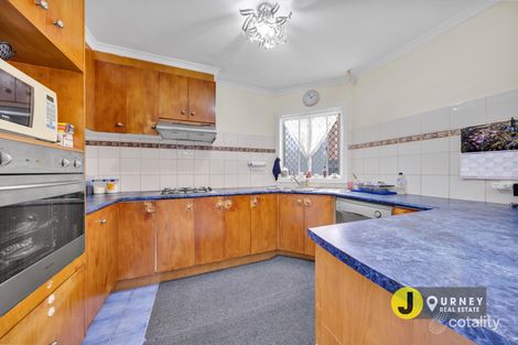 Property photo of 3 De Garis Lane Roxburgh Park VIC 3064