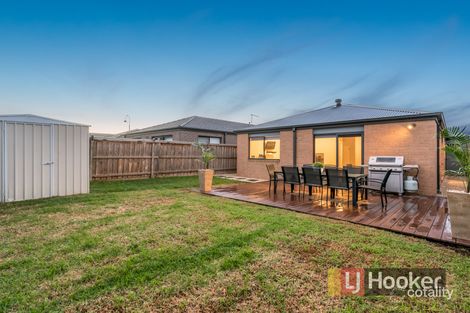 Property photo of 8 Loddon Place Clyde North VIC 3978