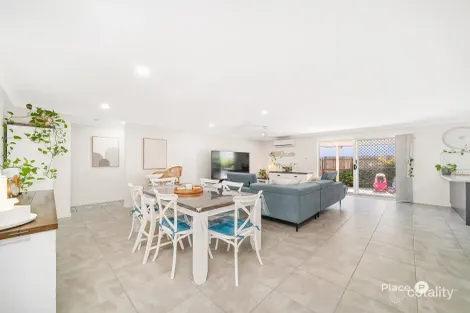 Property photo of 29/7 Cinnabar Road Kallangur QLD 4503