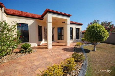 Property photo of 16 Jaeger Way Benowa QLD 4217