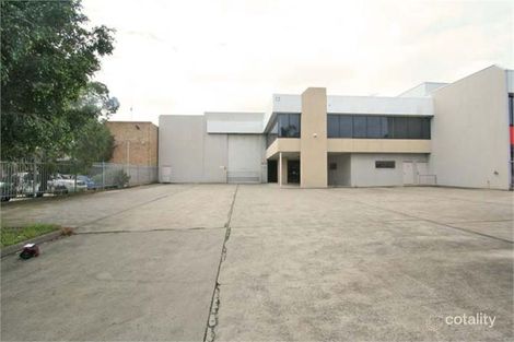 13 Toohey Rd, Wetherill Park, NSW 2164