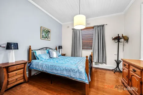 Property photo of 61 Waratah Street Mayfield NSW 2304