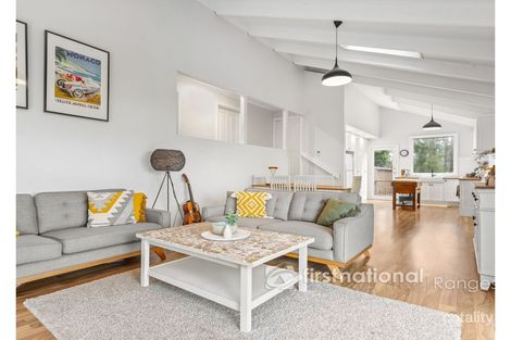 Property photo of 1 Kitchener Parade Cockatoo VIC 3781