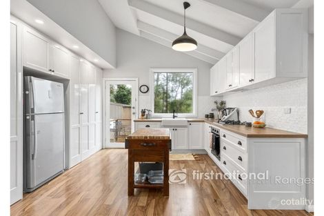 Property photo of 1 Kitchener Parade Cockatoo VIC 3781