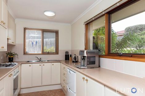 Property photo of 31 Kinlyside Avenue Jerrabomberra NSW 2619